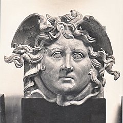 Foto~Testa di Medusa-navi Lago di Nemi